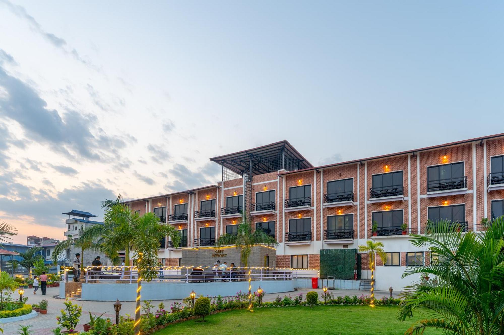 Chitwan Mid Town Resort 바랏푸르 외부 사진